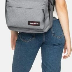 Gloednieuw ✔️ Eastpak - Back To Work - Rugzak - 27 Liter - 15 Inch Laptopvak - Sunday Grey ❤️ -Reisbagage-Reisaccessoires Winkel 256x840 2