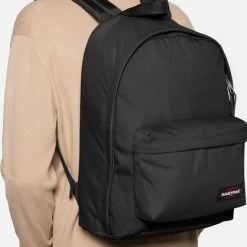 Beste Verkoop 🤩 Eastpak - Out Of Office - Rugzak - 27 Liter - Zwart ❤️ 37 Beste Verkoop 🤩 Eastpak - Out Of Office - Rugzak - 27 Liter - Zwart ❤️ -Reisbagage-Reisaccessoires Winkel 418x840