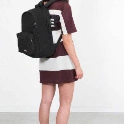 Gloednieuw ✔️ Eastpak - Back To Work - Rugzak - 27 Liter - 15 Inch Laptopvak - Sunday Grey ❤️ -Reisbagage-Reisaccessoires Winkel 530x840 3