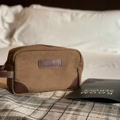 Coupon 🌟 Yakfield - Toilettas - Kado Man - Heren - Canvas - Vintage Coffee - Bruin - 25x14x10 Cm - Binnenvak Met Rits 👍 26 Coupon 🌟 Yakfield - Toilettas - Kado Man - Heren - Canvas - Vintage Coffee - Bruin - 25x14x10 Cm - Binnenvak Met Rits 👍 -Reisbagage-Reisaccessoires Winkel 550x412 19