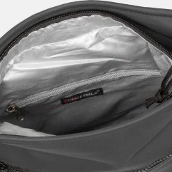 Goedkoop 🔥 New Rebels Mart Waterafstotende Rolltop Rugzak - Medium - Zwart ✨ 35 Goedkoop 🔥 New Rebels Mart Waterafstotende Rolltop Rugzak - Medium - Zwart ✨ -Reisbagage-Reisaccessoires Winkel 550x491 1