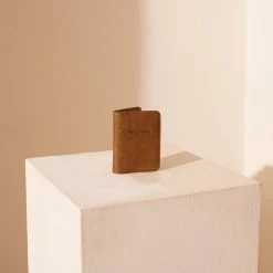 Flash-uitverkoop ✨ SUITSUIT - Fab Seventies - Burned Caramel - Paspoorthoesje 🌟 -Reisbagage-Reisaccessoires Winkel 550x550 1333