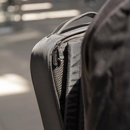 Hete verkoop ๐ Accezz Laptoptas 15.6 Inch - Veilige Laptop Rugzak Met Extra Bescherming En Handige Opbergvakken - Zwart ๐งจ 6 Hete verkoop ๐ Accezz Laptoptas 15.6 Inch - Veilige Laptop Rugzak Met Extra Bescherming En Handige Opbergvakken - Zwart ๐งจ - Afbeelding 4