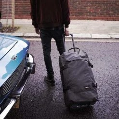 Beste deal 💯 Eastpak - Tranverz M - Reiskoffer - 78 Liter - Black Denim ✔️ -Reisbagage-Reisaccessoires Winkel 550x550 618