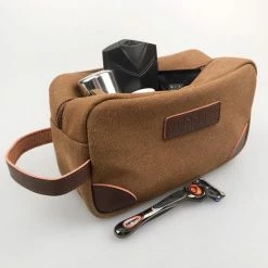 Coupon 🌟 Yakfield - Toilettas - Kado Man - Heren - Canvas - Vintage Coffee - Bruin - 25x14x10 Cm - Binnenvak Met Rits 👍 27 Coupon 🌟 Yakfield - Toilettas - Kado Man - Heren - Canvas - Vintage Coffee - Bruin - 25x14x10 Cm - Binnenvak Met Rits 👍 -Reisbagage-Reisaccessoires Winkel 550x551 4