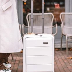 Aanbiedingen 🥰 ONYX® 👜 Handbagage Koffer 35 L - Spinner Wielen - Lichtgewicht Trolley - Dubbel TSA Slot - Handig Voorvak - 55 Cm - Beige 😍 -Reisbagage-Reisaccessoires Winkel 550x733 1